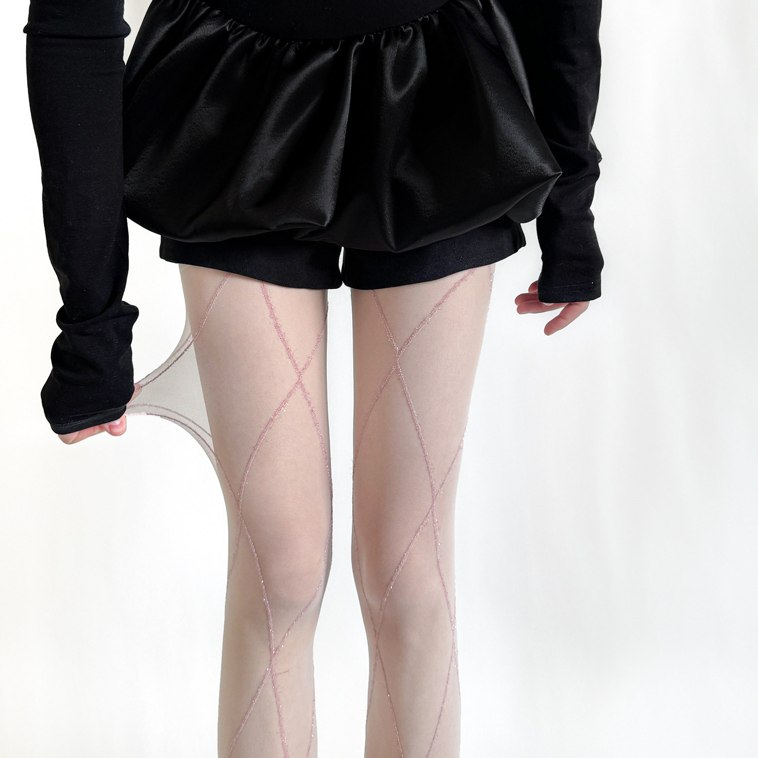 春夏新品复古交叉菱格银丝连裤袜纯欲奶白色显瘦亮丝菱形丝袜超薄,女士内衣/男士内衣/家居服,连裤袜/打底袜,淘宝优惠券,粉丝福利购,淘宝优惠卷