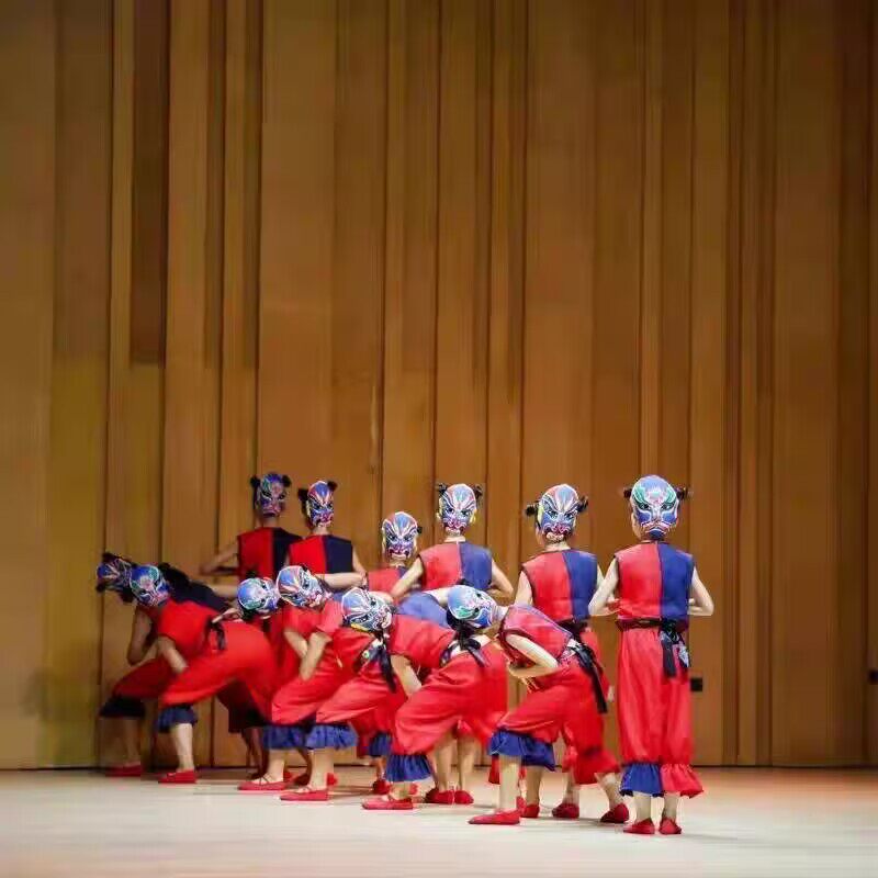 儿童三月三遥望暮鼓槌花的少年民族表演出服装道具中国风面具道具