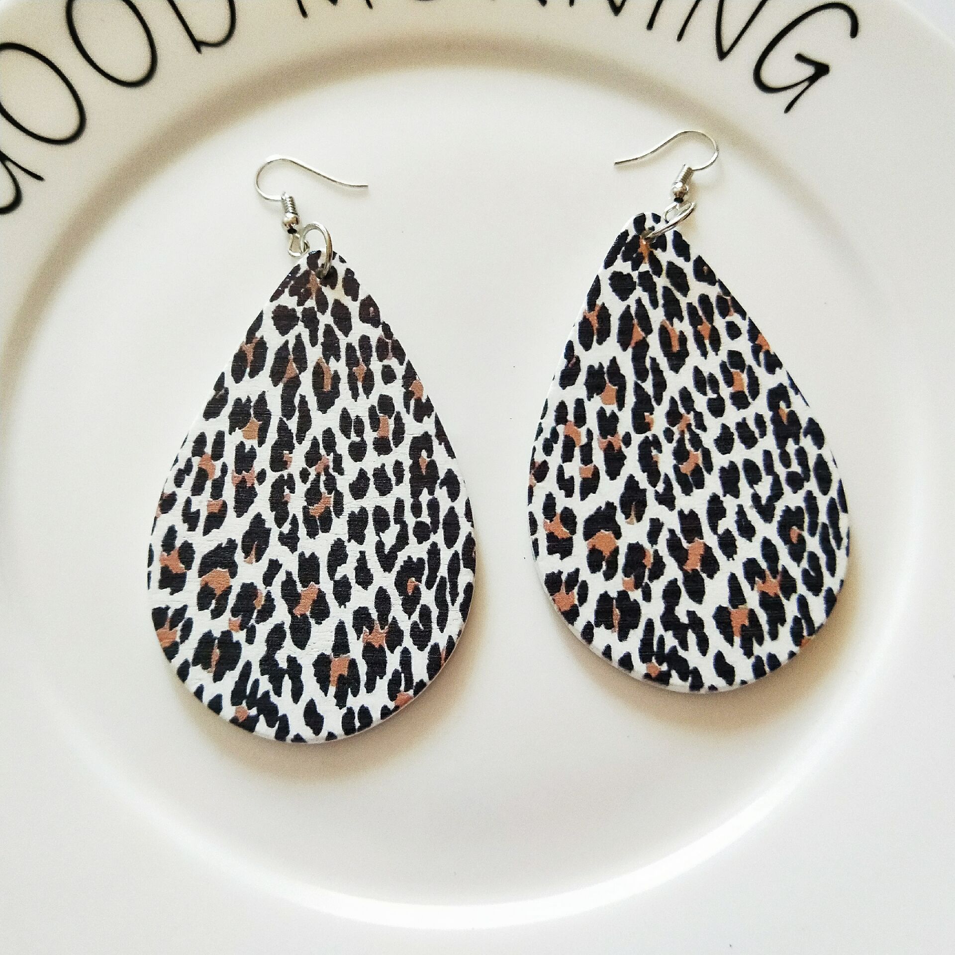 欧美风非洲木质图形雕刻耳饰品