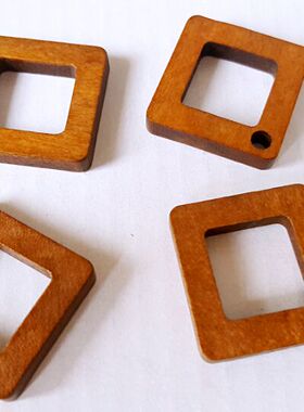 diy饰品串珠配件 2.5cm方形边孔空心木片 木质 散珠 项链串珠材料