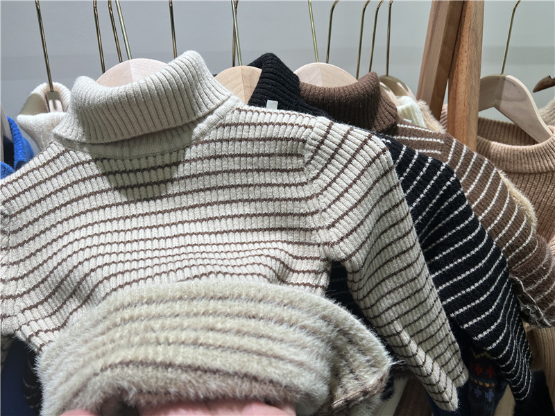 童装条纹一体绒男女装打底衫