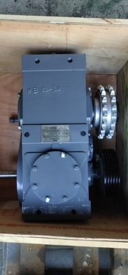 J611102A 三菱自动扶梯减速器齿轮箱 三菱扶梯减速机 GRD310J-1