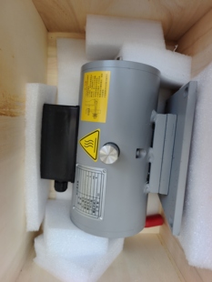 置 崇友电梯上行超速安全保护装 BRAKE 崇友电梯曳引机制动器