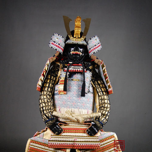 日本盔甲 等身甲 道具轻量甲  金漆涂色色威二枚胴大铠 KJ-QW18