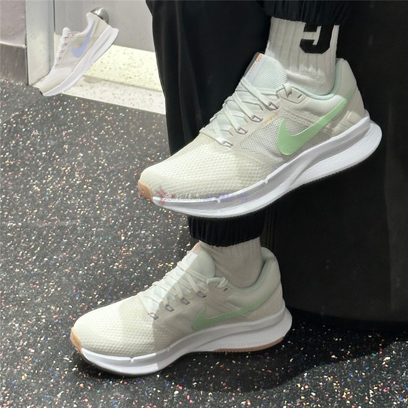 NikeRUNSWIFT3女子跑步鞋