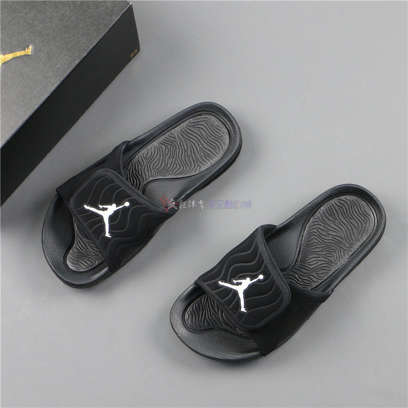 AIR JORDAN HYDRO6 女子防滑运动休闲魔术贴凉拖鞋 FN3431 705171