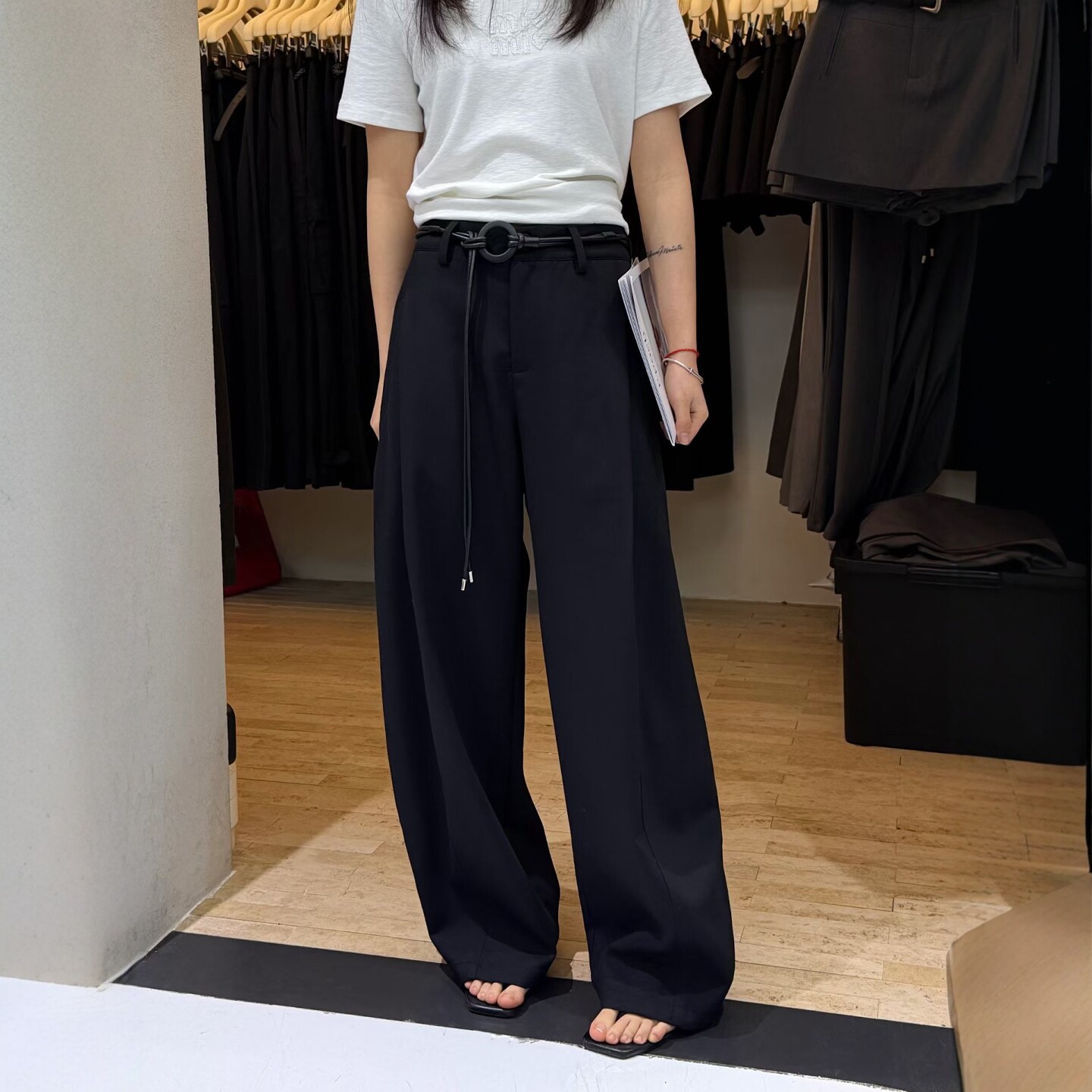 2026春季新款西装拖地裤女韩版设计感系带高腰宽松显瘦阔腿休闲裤