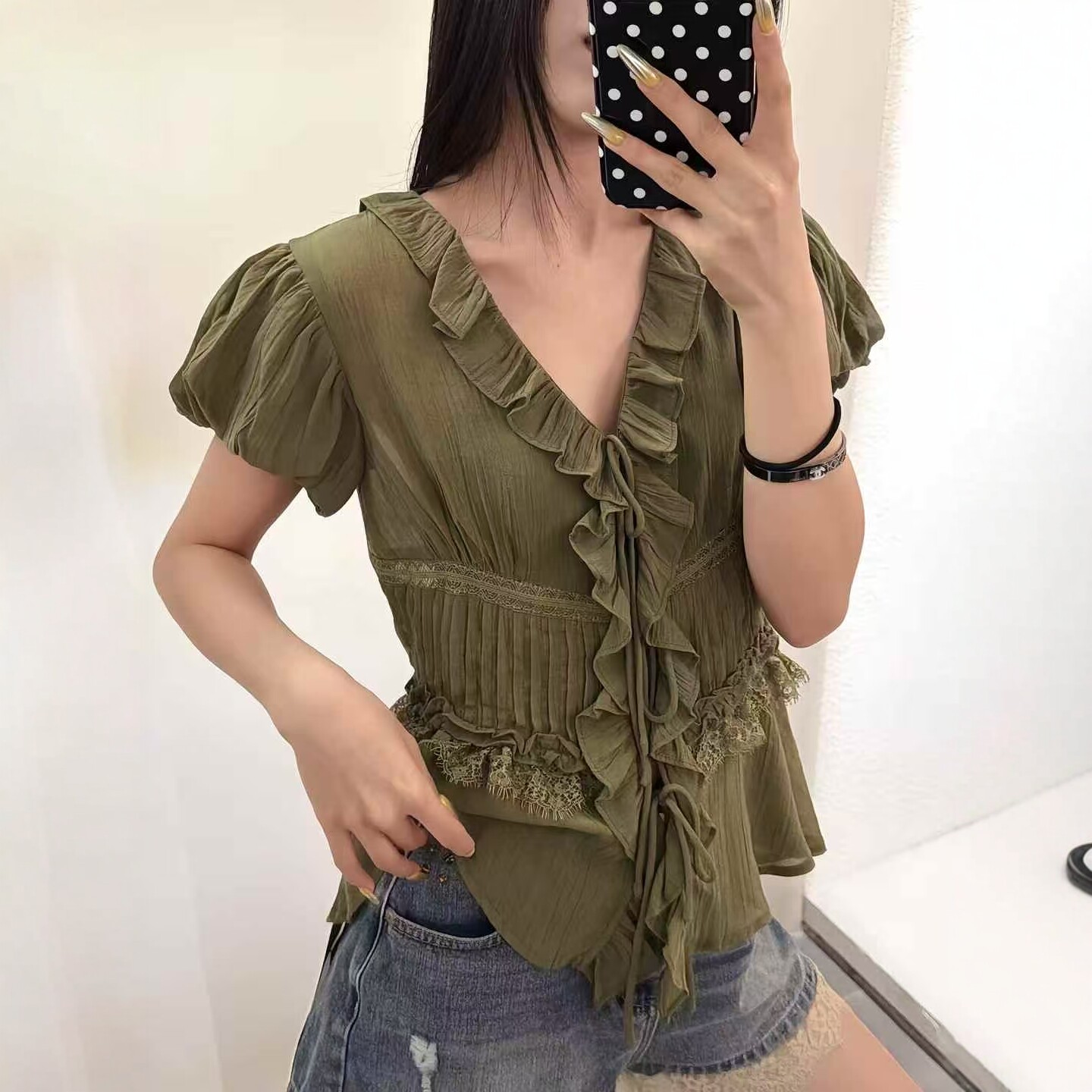 小众设计荷叶边V领短袖衬衫女