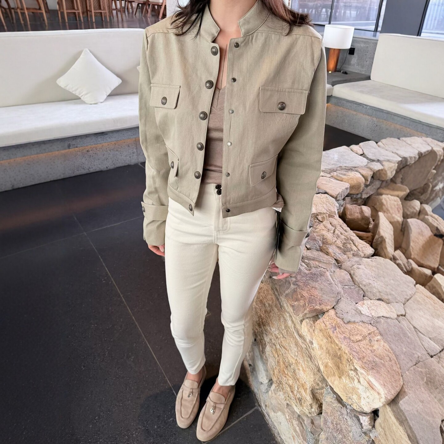 2026春季新款韩版立领短款外套女宽松百搭金属扣夹克气质休闲上衣