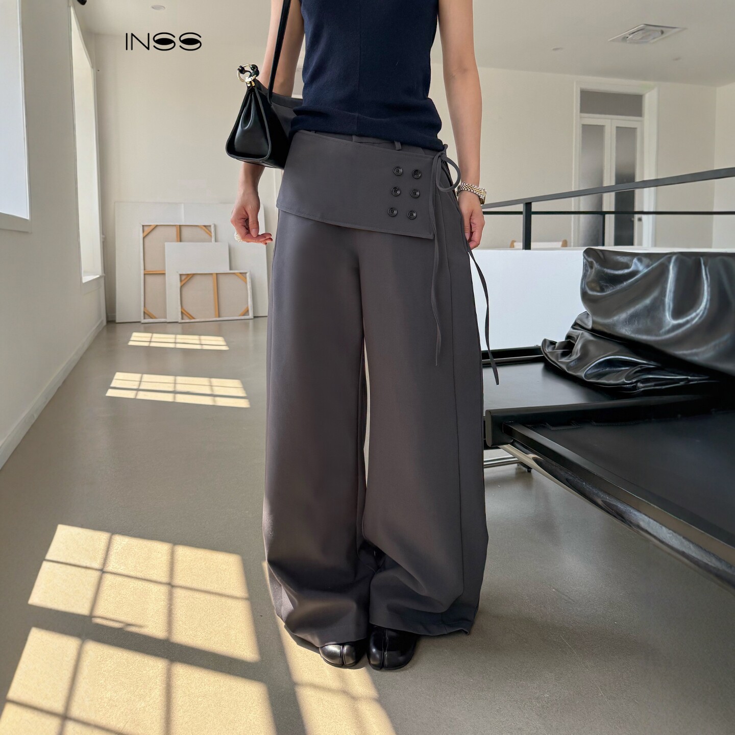 不规则屁帘拼接百搭休闲阔腿裤