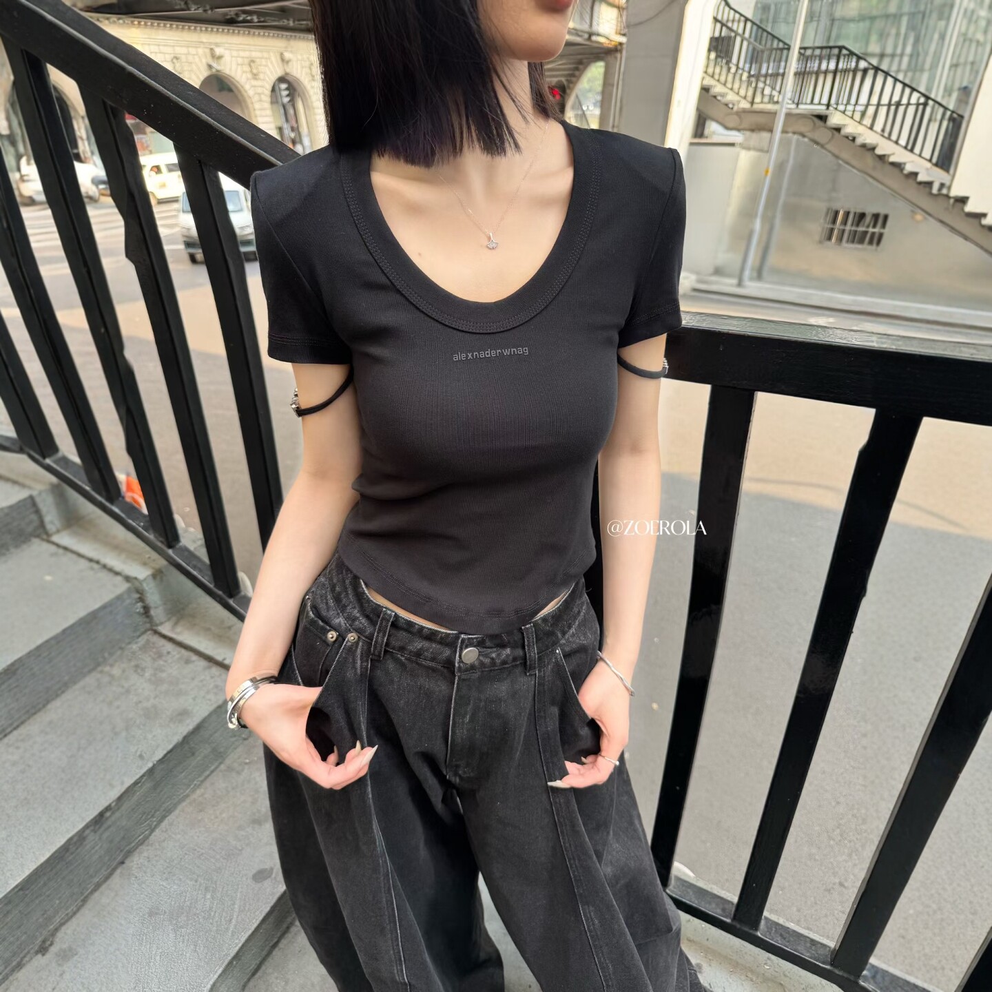 字母印花辣妹短袖T恤女
