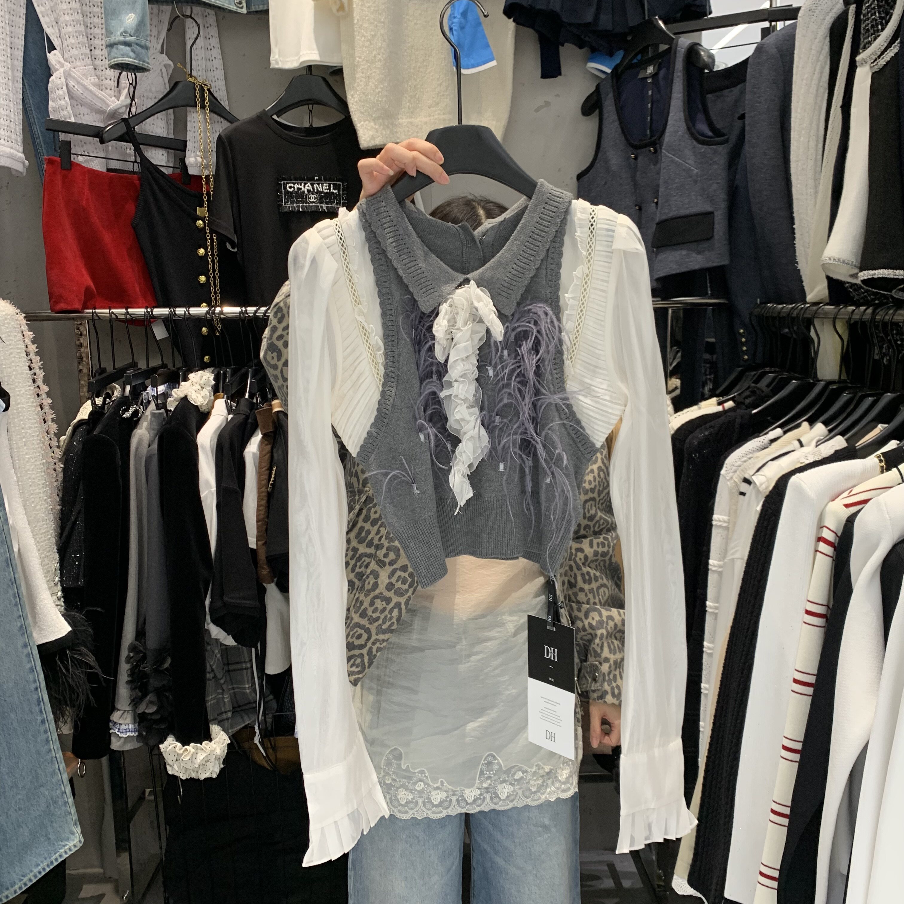 2026春季新款韩版小众设计羽毛衬衫拼接百搭气质假两件针织衫上衣