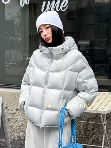 【绒仓原版】云朵泡芙2025冬新款羽绒服女短款小个子90白鸭绒连帽