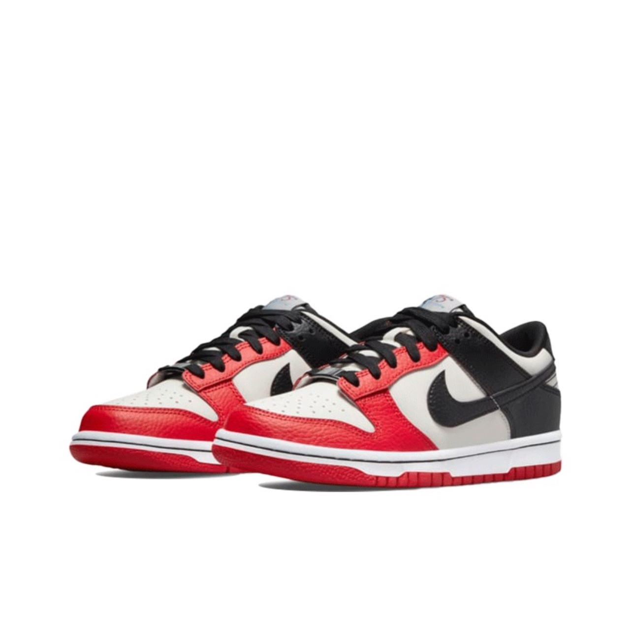 Nike Dunk Low 芝加哥 白红黑 女子 低帮运动休闲板鞋 DO6288-100
