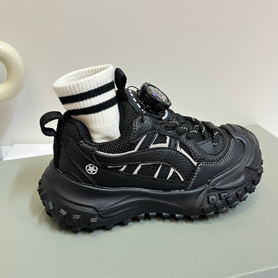 轻便软底2025秋款男女童运动鞋