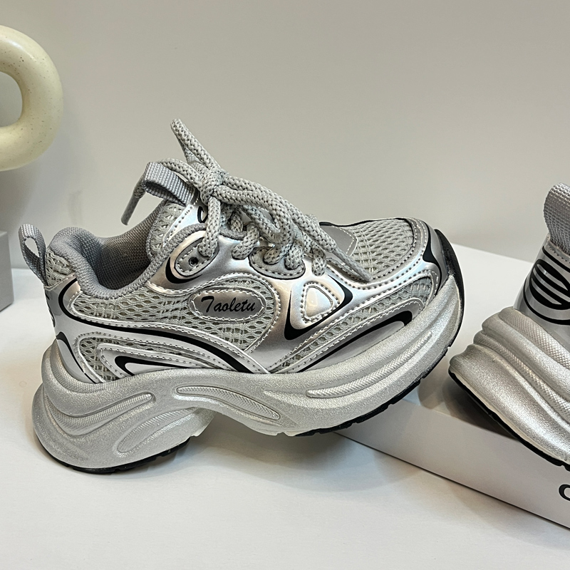 超轻秋款网面运动鞋银色