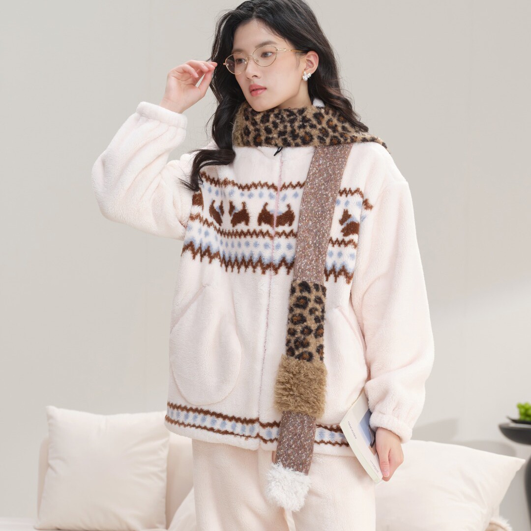 佰伦熊女冬珊瑚绒保暖家居服