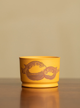 中国风复古鱼纹建筑雕刻茶杯黄色紫砂陶瓷功夫茶具单杯浮雕主人杯