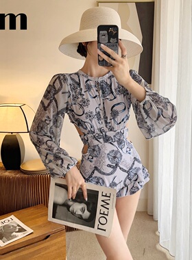 轻熟风2025新款泳衣女连体长袖防晒遮肚显瘦保守泡温泉度假游泳衣