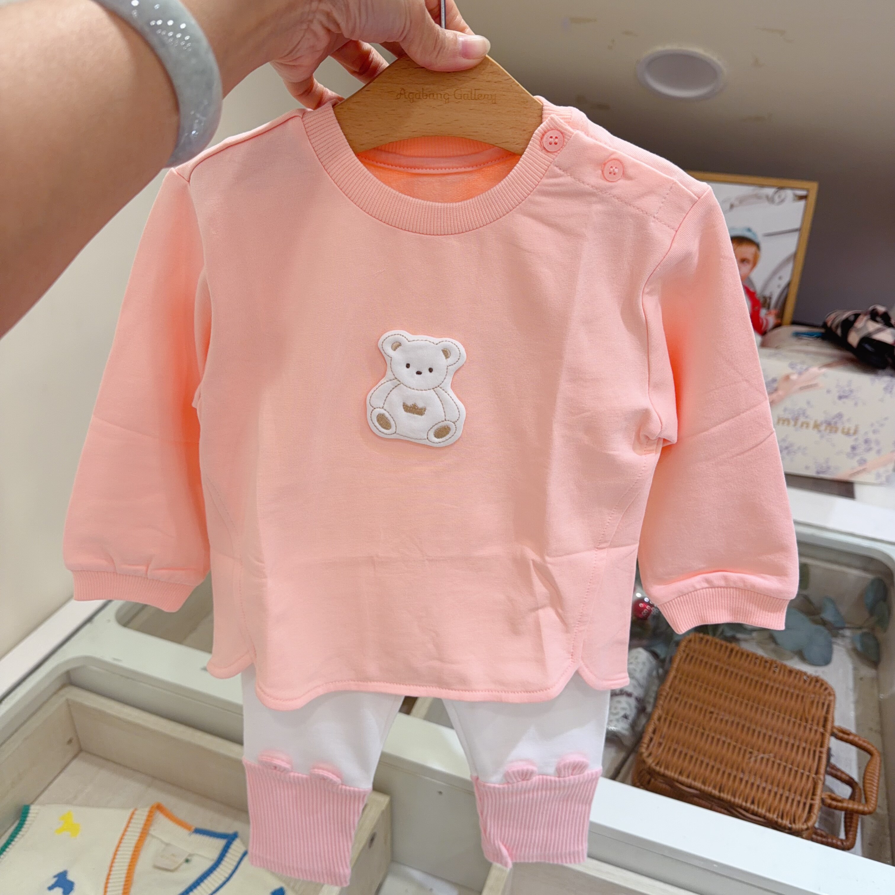 出口韩国童装 26春女童宝洋气百搭卡通小熊长袖卫衣打底靴裤套装