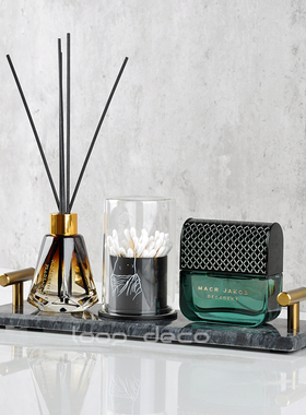 样板房卫生间卫浴灰绿色系主题香薰香水棉签大理石金柄衣帽间展厅