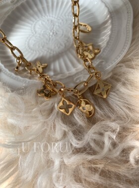 23/ss ins博主潮流轻奢重金属元素时尚设计幸运四叶草项链手链女