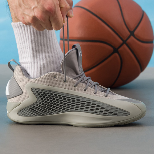 Adidas男鞋女鞋运动训练篮球鞋