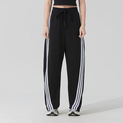 Adidas女子运动舒适户外休闲长裤