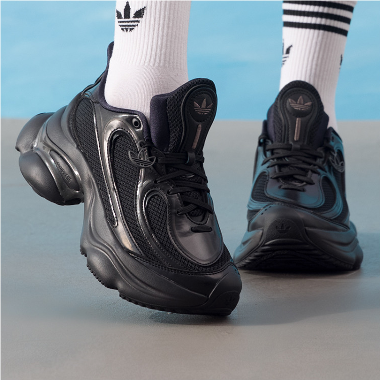 adidas女OZVENUZ厚底运动鞋