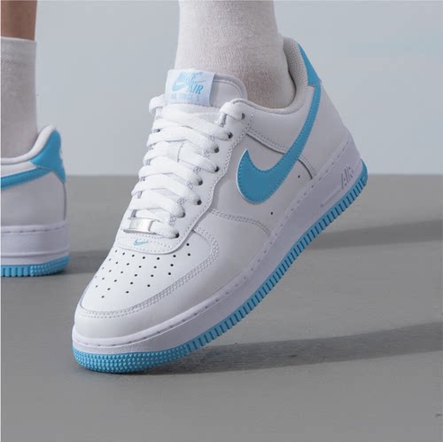 Nike男子白蓝低帮运动休闲板鞋