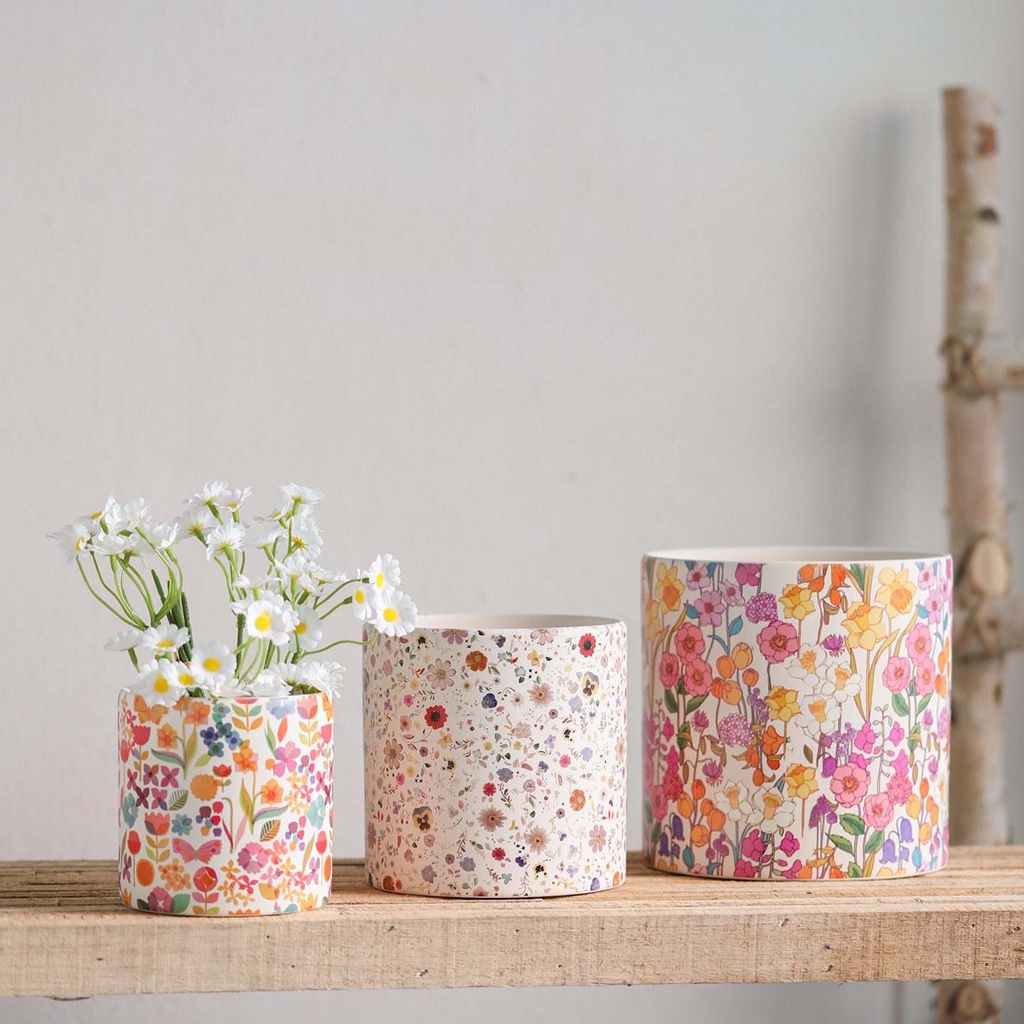 可爱北欧花朵印花陶瓷花盆圆形透气陶土盆有孔盆栽专用多肉蝴蝶兰