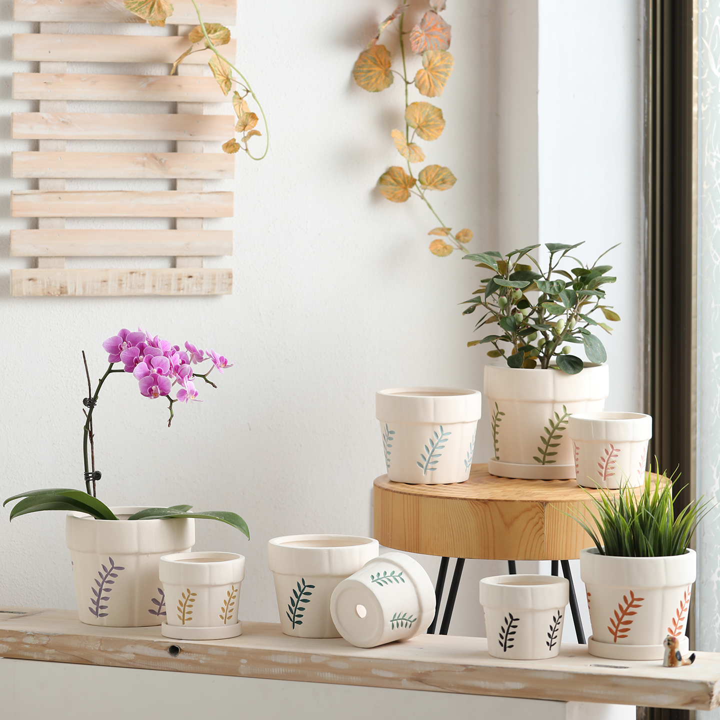 凹雕树叶手彩绘白陶土花盆大小号