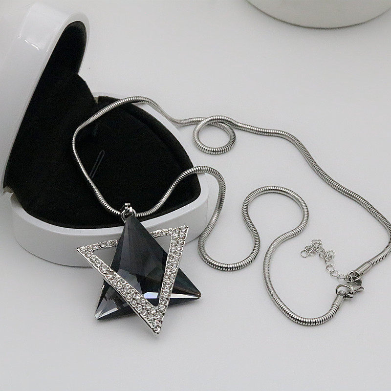 短项链简约精致高级感六芒星毛衣链秋冬项链日韩水晶吊坠衣服挂件