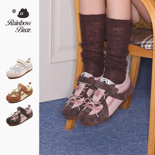 彩虹熊女童芭蕾风运动鞋真皮2026新款轻便防滑德训板鞋儿童休闲鞋