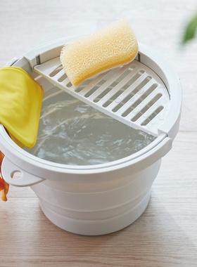 ISETO日本进口折叠水桶车载钓鱼桶沙滩露营户外提水桶附沥水板8L