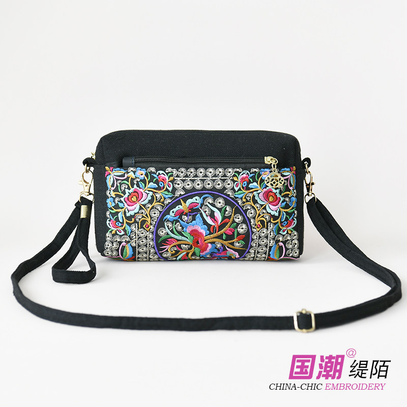 女包2026新款民族风刺绣花手拎斜挎包休闲百搭手机包零钱包小包包