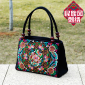 2026新款 中老年女包民族风绣花包包刺绣帆布小包中年女士手提包