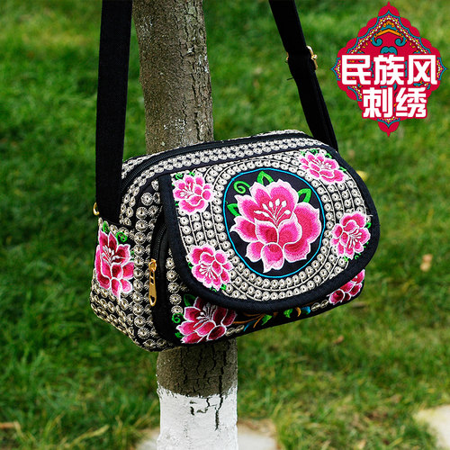 包包女民族风刺绣单肩小方包