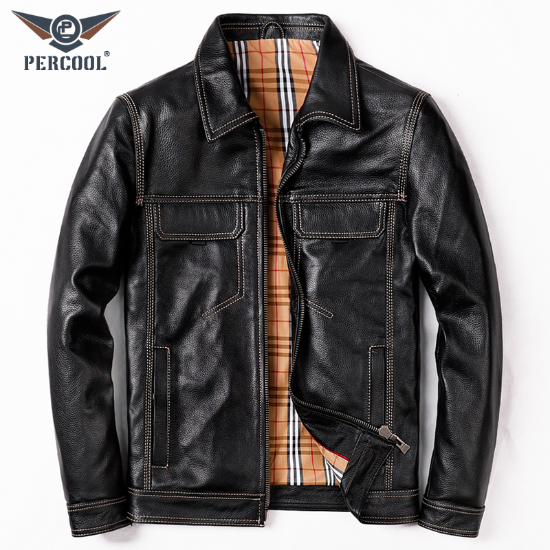 黑色翻领商务休闲风短款皮衣