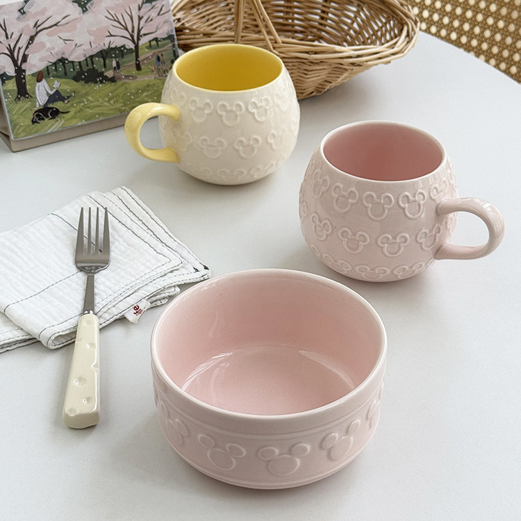 ins浮雕可爱小熊粉嫩陶瓷碗马克杯少女心早餐碗牛奶杯家用杯餐碗