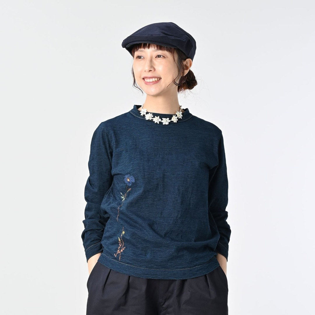 日系秋冬新品银莲花刺绣靛蓝长袖T恤百搭上衣女