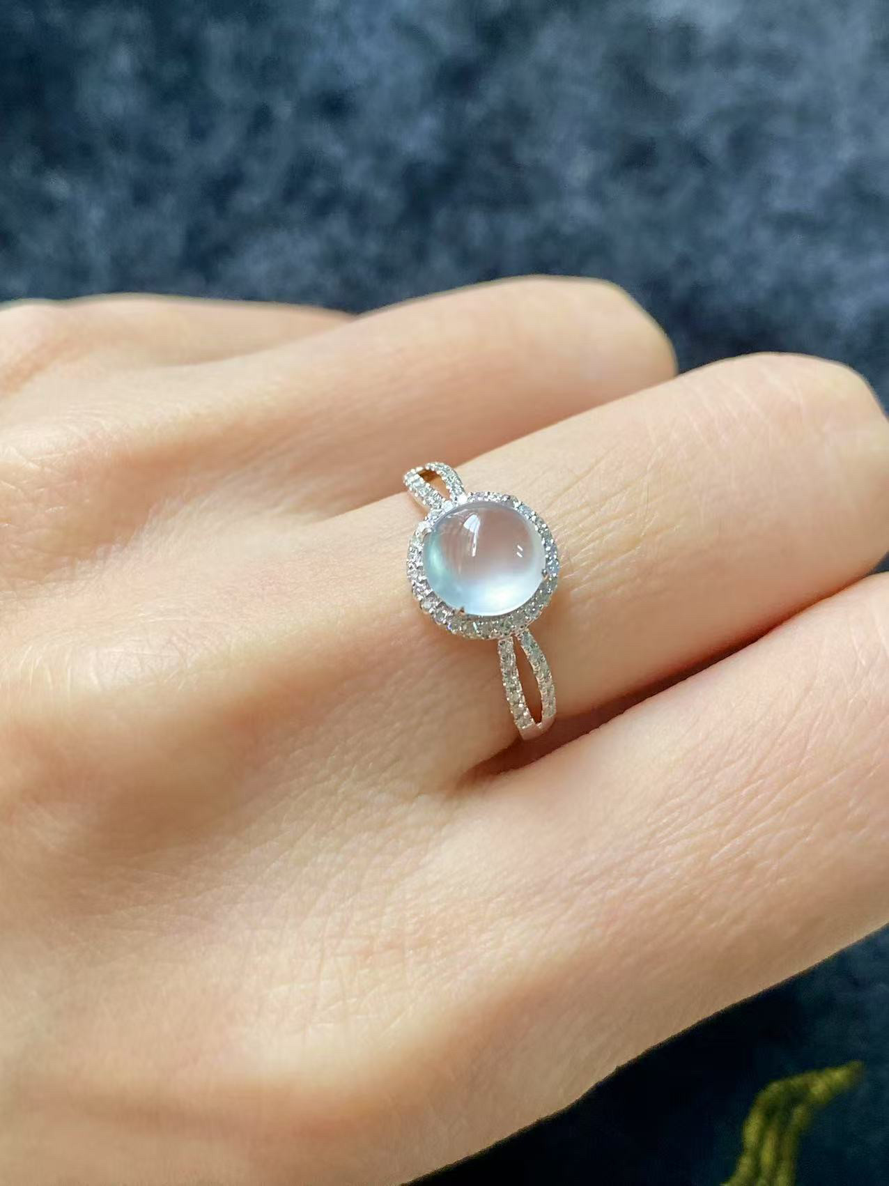 玉萌色天然缅甸翡翠A货冰种蛋面女士戒指婚戒超美