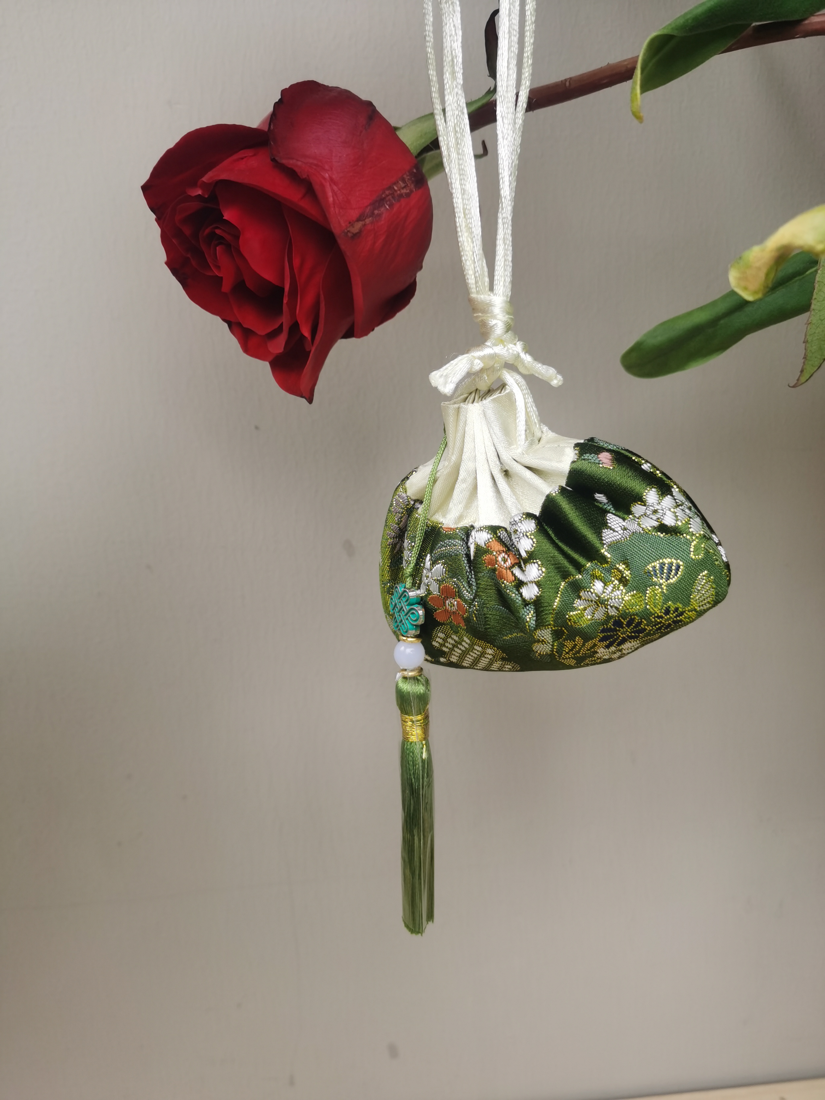 宁心安神助眠车载提神香囊袋