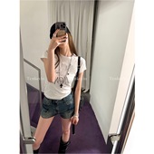 t恤女夏修身 圆领插肩短袖 正肩小个子上衣ll 喷墨字母短款 十一石