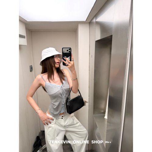 十一石 夏日时髦精 辣妹假两件蕾丝拼接吊带背心女小个子修身上衣