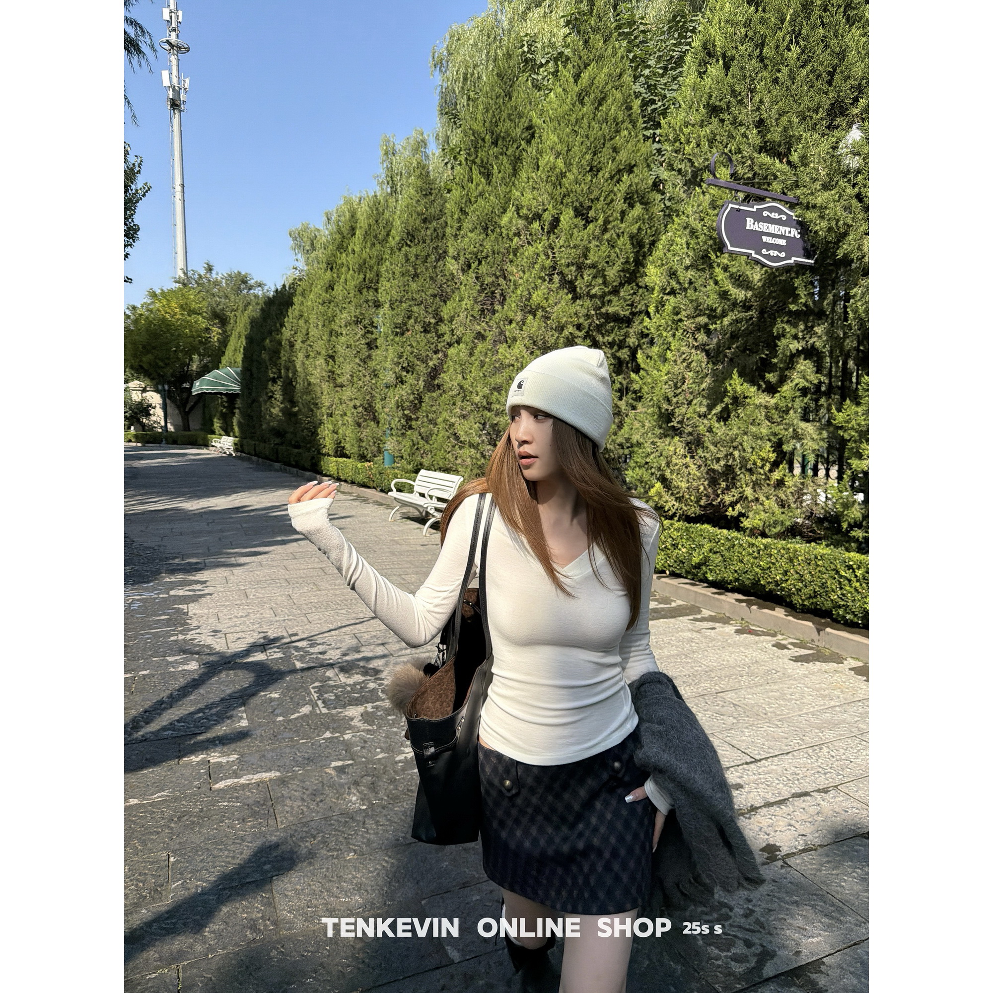 十一石 秋冬刚需!天丝羊毛V领磨毛针织衫女修身显瘦套头打底衫II