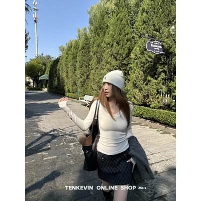 V领磨毛修身显瘦长袖针织打底衫