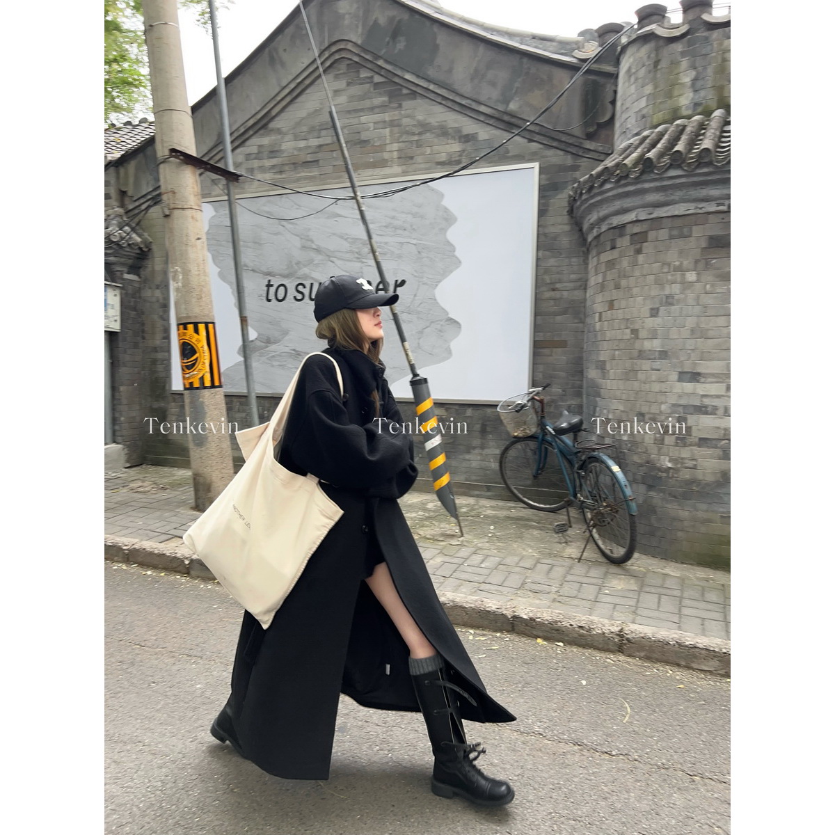 一件过羊毛翻领毛呢长款大衣