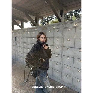 十一石 榛果暖冬!短款翻领拉链毛衣外套女加厚宽松显瘦长袖上衣