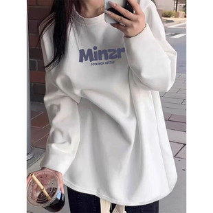 时尚 德绒保暖中长款 女秋冬新款 长袖 宽松遮屁股胖mm外套 圆领打底衫